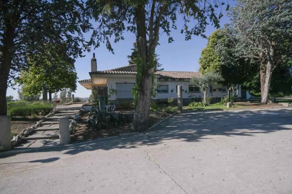 El Chalet De Gloria Santa Marta de Tormes Dış mekan fotoğraf